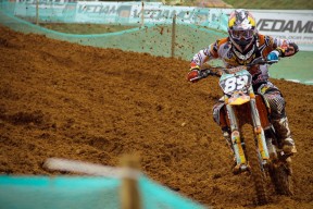 自由泳冲刺奥地利保持领先节奏，澳大利亚自由泳接力