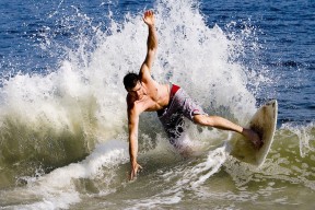 巴西队新锋线组合亮眼，世界杯潜力十足