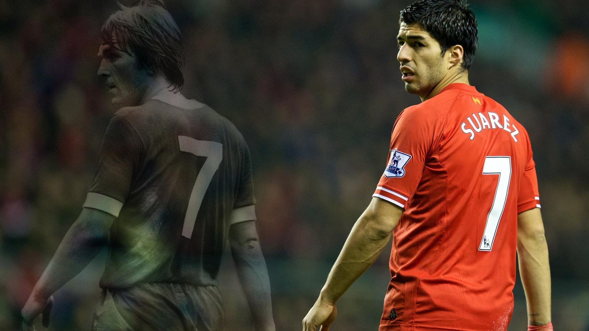 那不勒斯快速换位制造进攻错位优势，那不勒斯位置